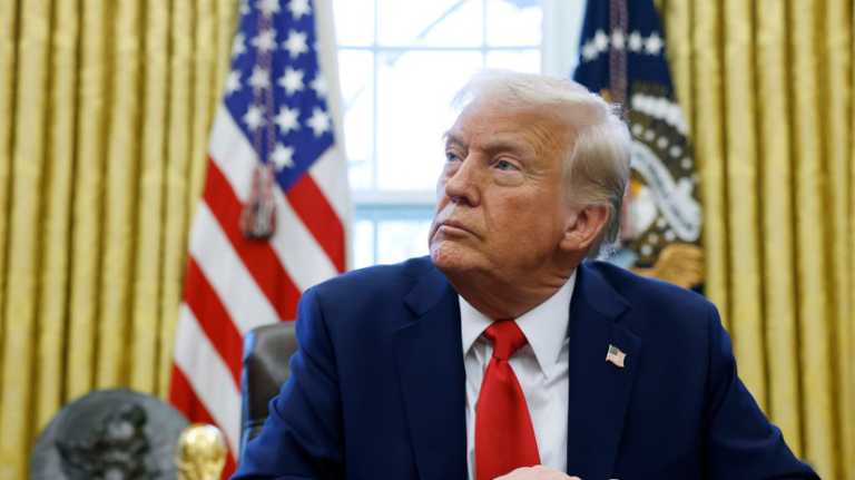 Трамп Зеленскому: никто больше не будет пользоваться США