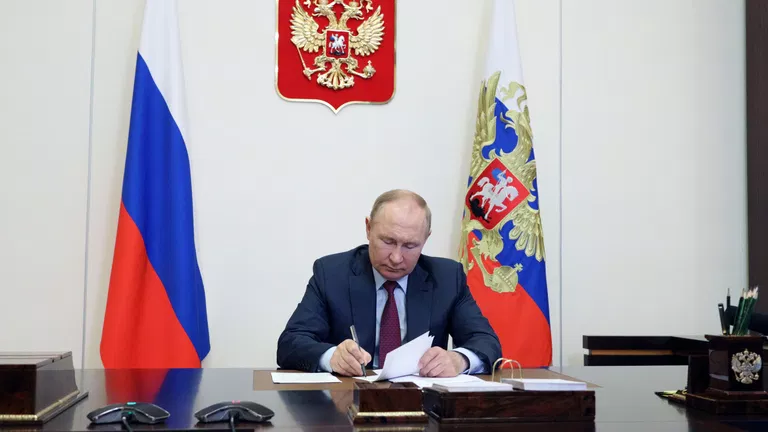 Путин увеличил штатную численность ВС России на 25 тысяч военнослужащих