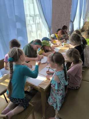 Тепло детских сердец — бойцам на передовую 