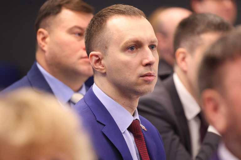 «Единая Россия» и «Ростелеком» запустили курс подготовки к «Диктанту Победы»