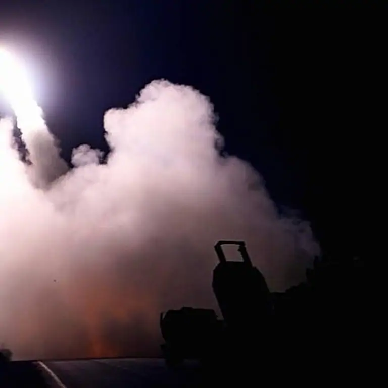 Российские военные взяли в полуохват Запорожье