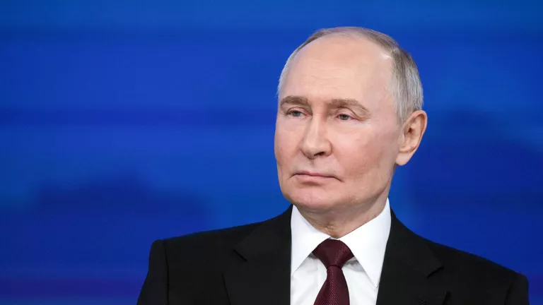 Владимир Путин: Киев вылавливает людей для фронта как собак