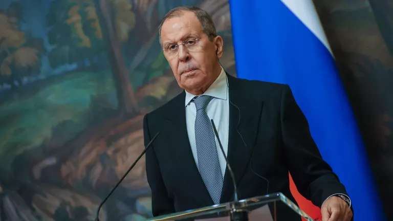 Лавров: на Западе рассматривают сценарий нападения на Россию