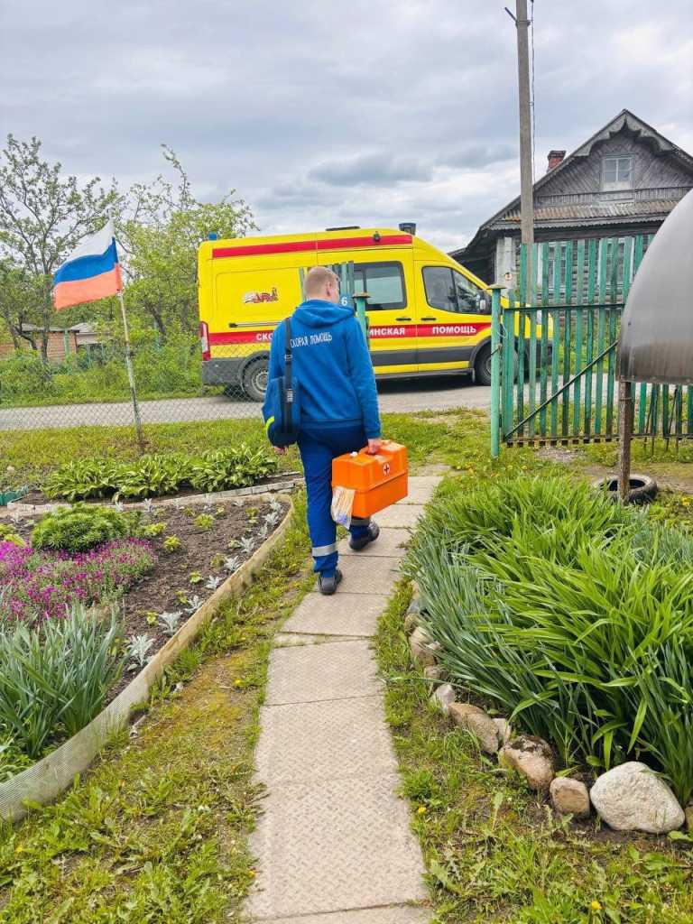Ленинградская область:  длинные выходные – скорая выезжала чаще