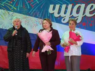Сланцевские выпускники отмечают Последний звонок!