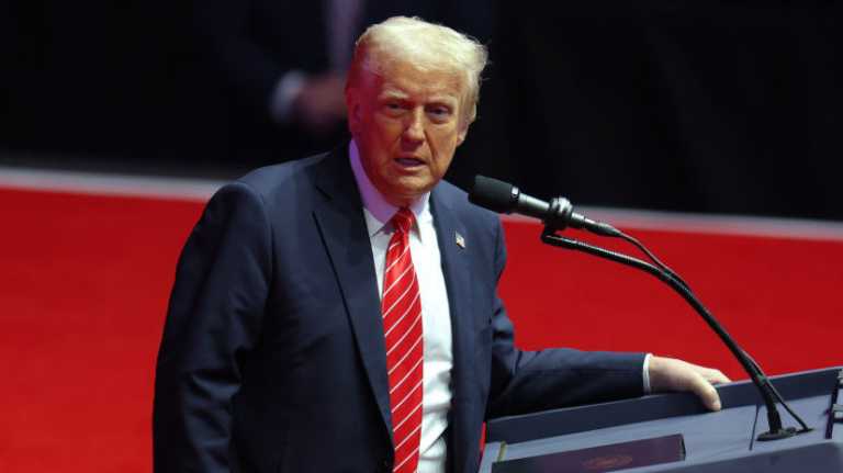 Трамп намерен ввести пошлины в 100% на бизнес стран БРИКС с США