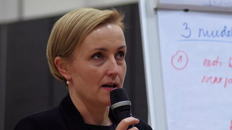Заражены русофобией и не лечатся: министр образования Эстонии вызвала негодование учителей, заговорив на русском