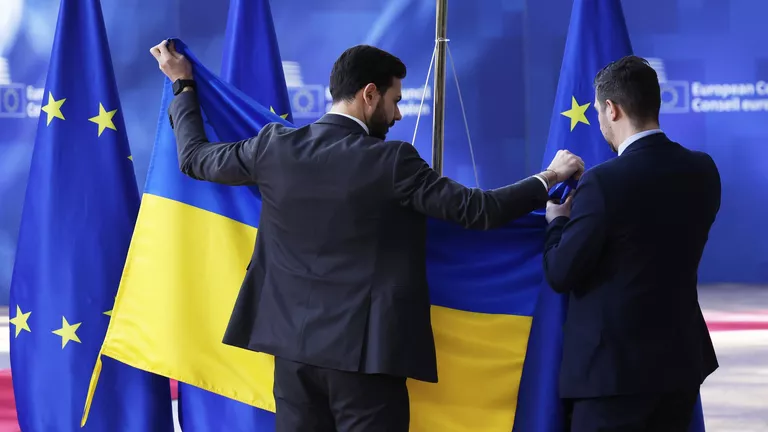 ЕС и Украина не подписали 3 главных документа для выделения кредита Киеву