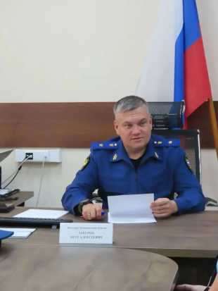 В Сланцевском районе Пётр Забурко провел личный приём граждан