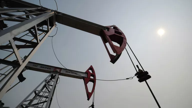 Западные страны полностью исчерпали нефтяные запасы